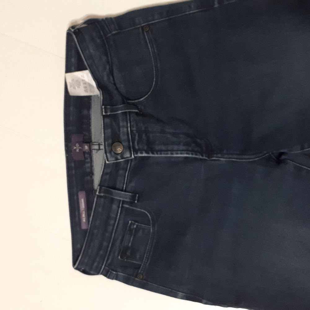 NYDJ Alina legging jeans with Lift Tuck Technology size 8P